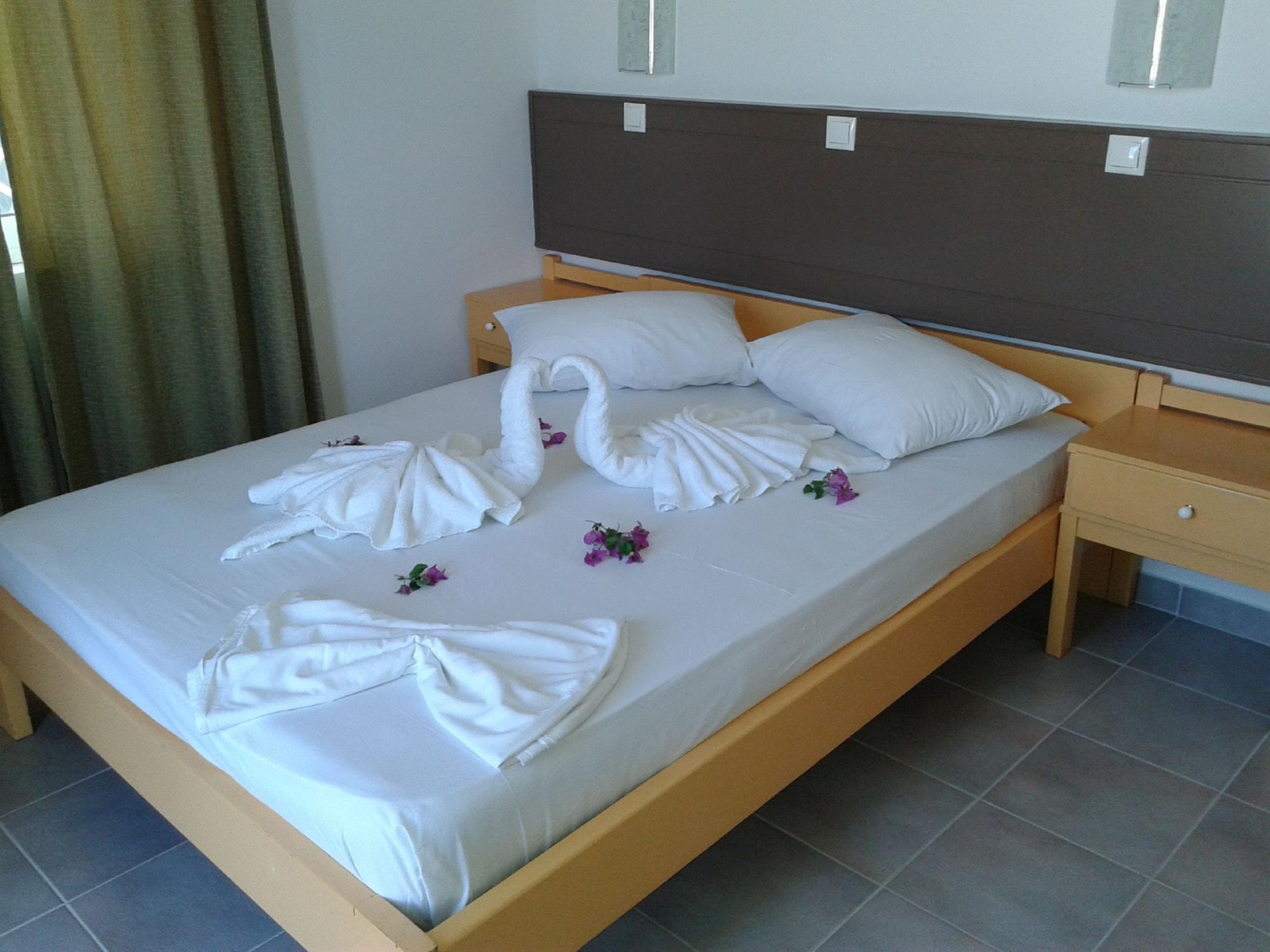 Fantasia Hotel Apartments Cos Exterior foto