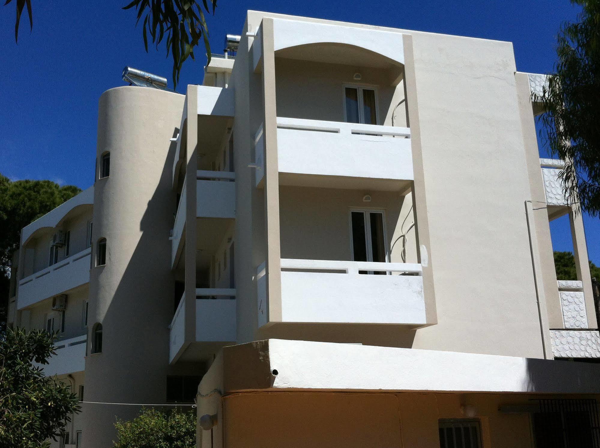 Fantasia Hotel Apartments Cos Exterior foto